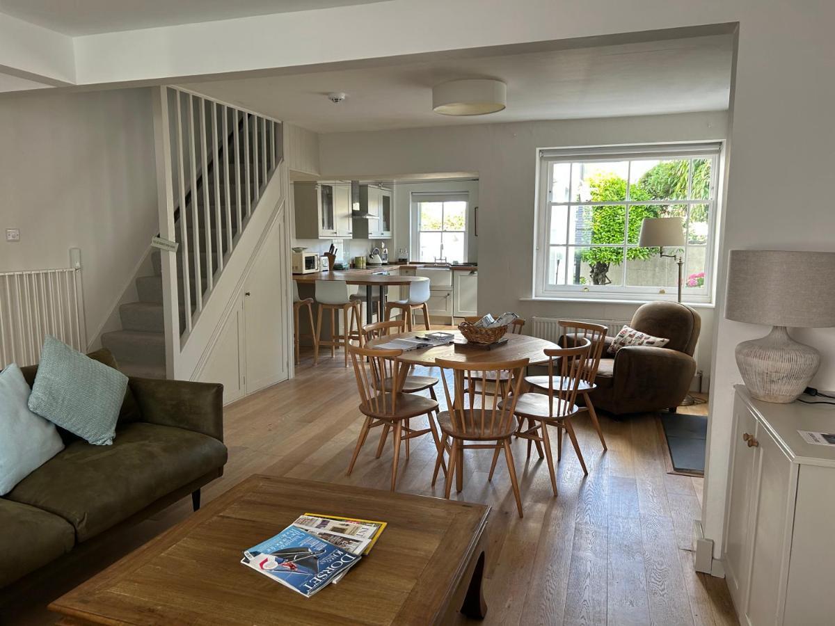 Billie'S Seaside Retreat Villa Lyme Regis Exterior photo