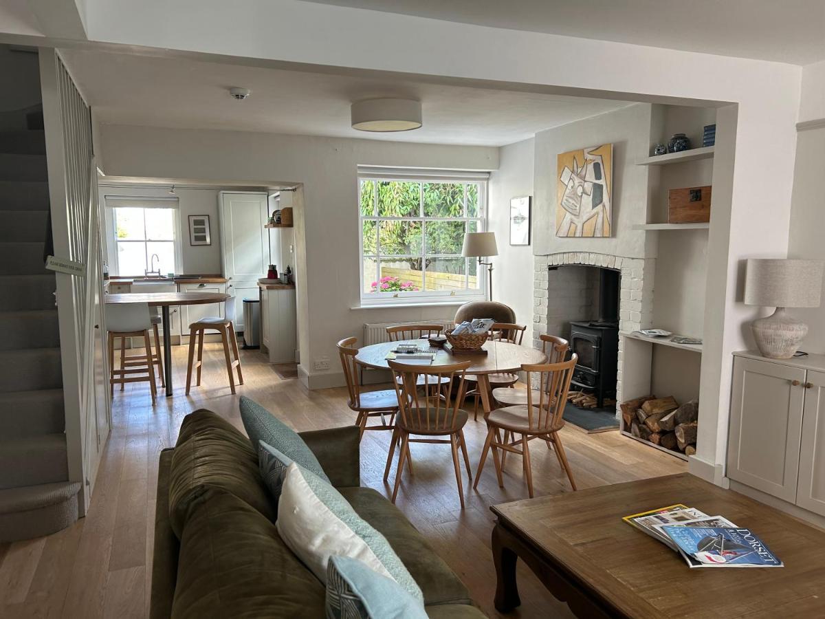 Billie'S Seaside Retreat Villa Lyme Regis Exterior photo