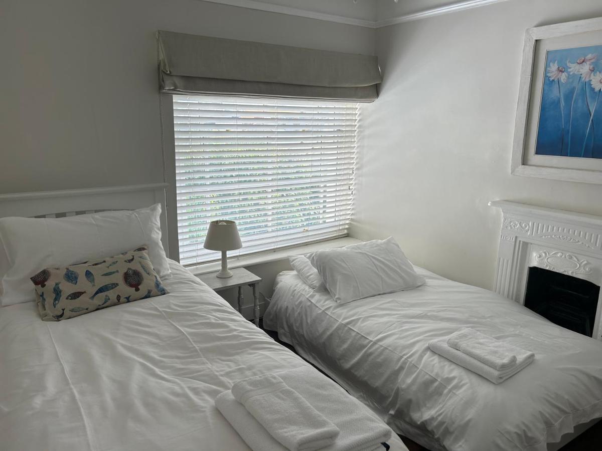 Billie'S Seaside Retreat Villa Lyme Regis Exterior photo